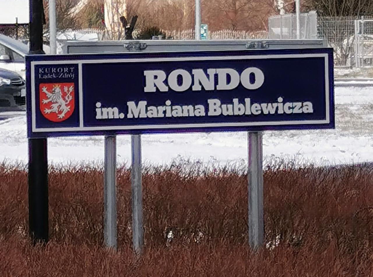 Lądek-Zdrój: rondo im. Mariana Bublewicza zostało oznakowane 