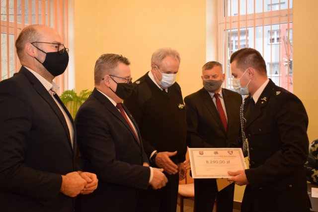 Gmina Kłodzko: wybrano nowy zarząd OSP. Strażacy otrzymali także nowy sprzęt 