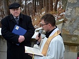 W Polanicy-Zdroju odsłonięto pamiątkową tablicę z okazji 70-lecia istnienia chirurgii plastycznej 