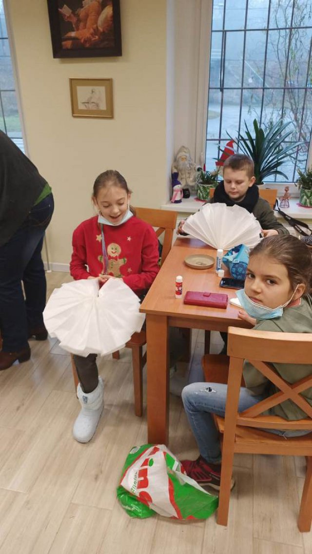[FOTO] Świąteczne inspiracje w Bibliotece Publicznej gminy Kłodzko