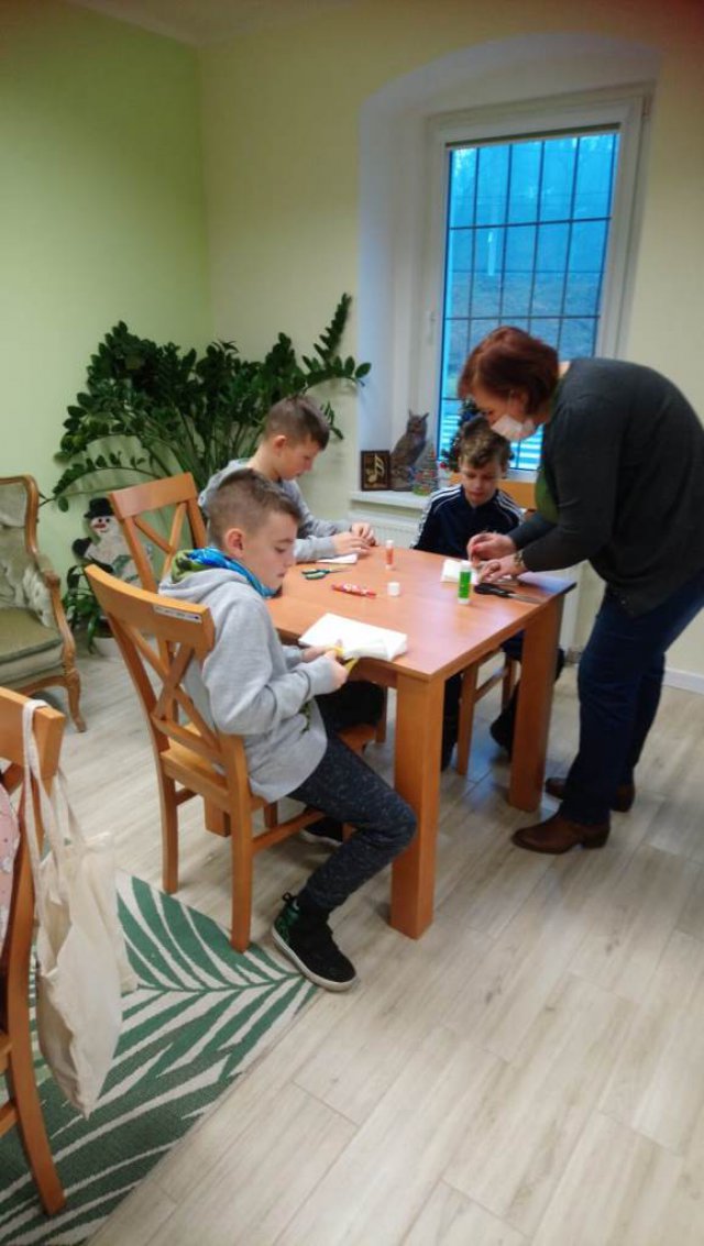 [FOTO] Świąteczne inspiracje w Bibliotece Publicznej gminy Kłodzko