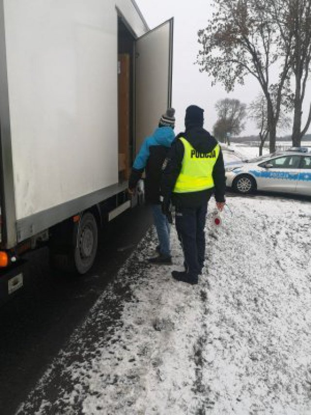 Kłodzcy policjanci pełnią służbę na granicy z 