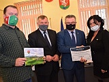 Promesy dla 9 klubów z gminy Kłodzko [Foto]