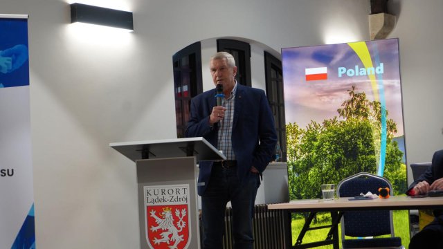 Kolejne spotkanie Śnieżnickiego Klubu Biznesu. Podpisano petycję do premiera i marszałka
