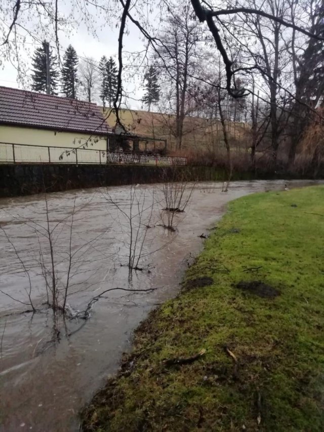 W Szczytnej ogłoszono alarm przeciwpowodziowy