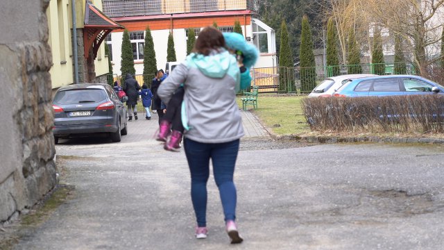 Dzieci z ukraińskich domów dziecka dotarły do Dusznik-Zdroju 