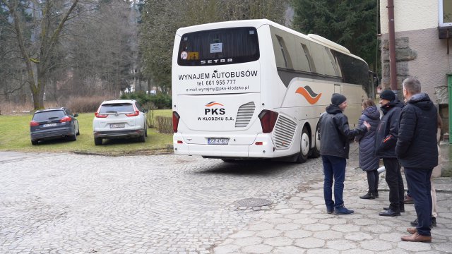 Dzieci z ukraińskich domów dziecka dotarły do Dusznik-Zdroju 