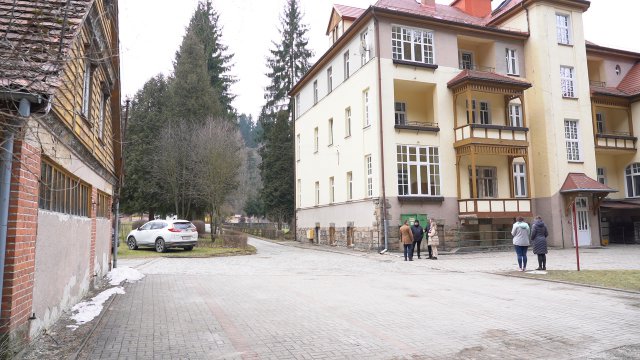 Dzieci z ukraińskich domów dziecka dotarły do Dusznik-Zdroju 