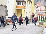 Dzieci z ukraińskich domów dziecka dotarły do Dusznik-Zdroju 
