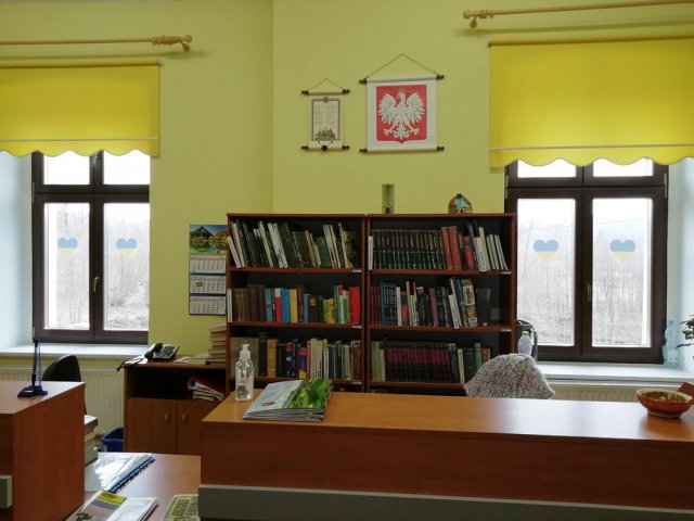 [FOTO] Biblioteka Publiczna Gminy Kłodzko wspiera Ukrainę
