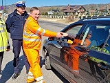 Szczytna: apteczki i kamizeli odblaskowe dla kierowców, którzy jeździli zgodnie z przepisami