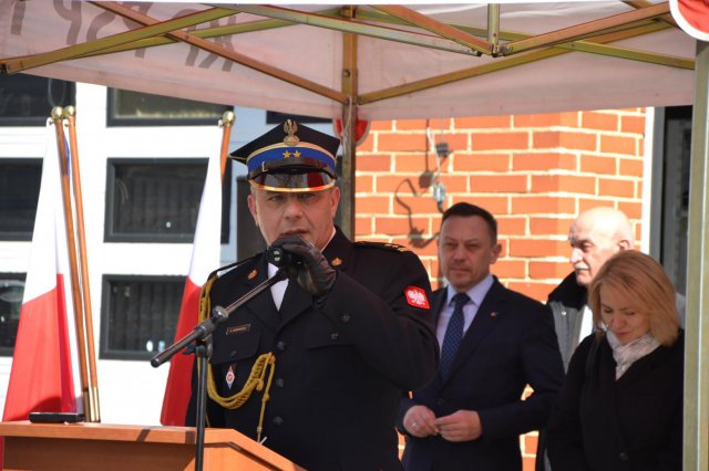 Strażacy z Nowej Rudy z nowym wozem [Foto]
