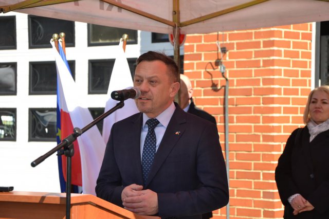 Strażacy z Nowej Rudy z nowym wozem [Foto]