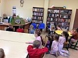 Wiosenny spacer po bibliotece