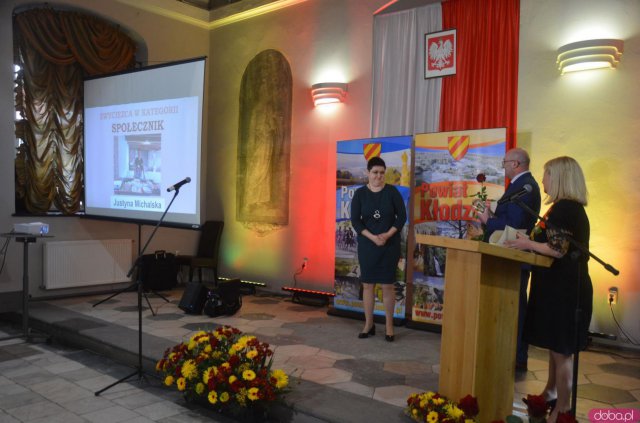 Uroczystość wręczenia nagród Starosty Kłodzkiego Róża Kłodzka 2021 [Foto]