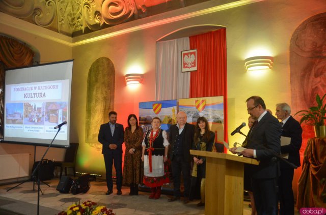 Uroczystość wręczenia nagród Starosty Kłodzkiego Róża Kłodzka 2021 [Foto]