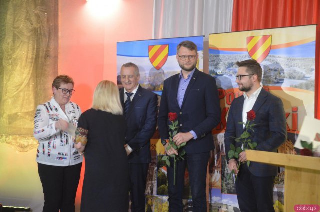 Uroczystość wręczenia nagród Starosty Kłodzkiego Róża Kłodzka 2021 [Foto]