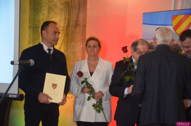 Uroczystość wręczenia nagród Starosty Kłodzkiego Róża Kłodzka 2021 [Foto]
