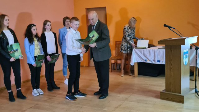 Wyróżnienia i stypendia dla sportowców w gminie Radków