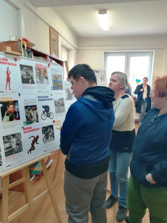 Wernisaż wystawy Start w Starym Wielisławiu