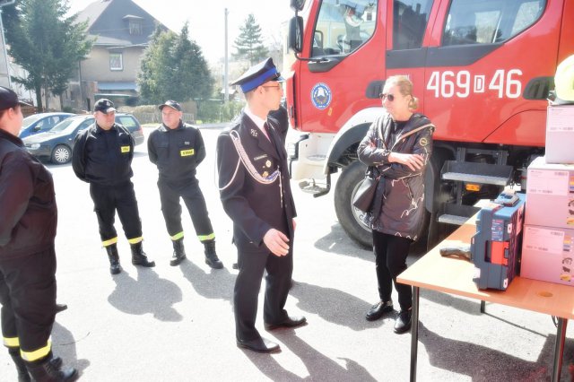Zakup sprzętu dla OSP Nowa Ruda-Słupiec i OSP Jugów