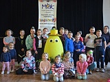 Szczytna: malowanie wielkanocnego jaja w MOK [Foto]