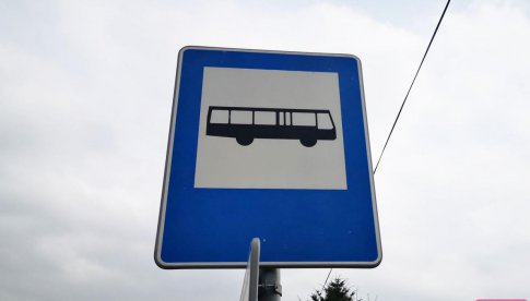 Zapoznaj się z rozkładem jazdy komunikacji autobusowej w gminie Radków