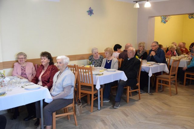 [FOTO] Spotkanie Wielkanocne w kłodzkim Klubie Seniora Radość