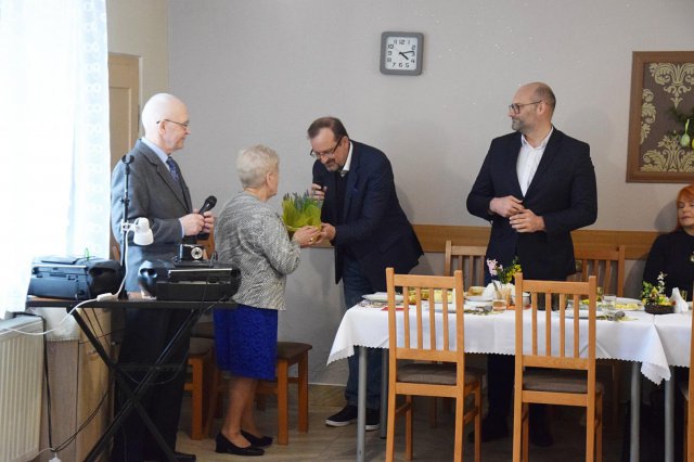 [FOTO] Spotkanie Wielkanocne w kłodzkim Klubie Seniora Radość