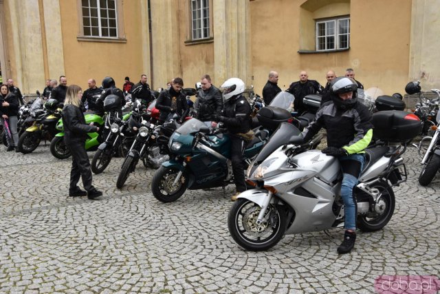 [FOTO, WIDEO] Rozpoczęcie Sezonu Motocyklowego w Wambierzycach i Nowej Rudzie