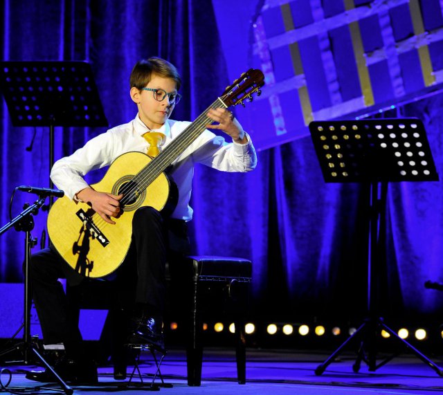 [FOTO] Gitariada za nami