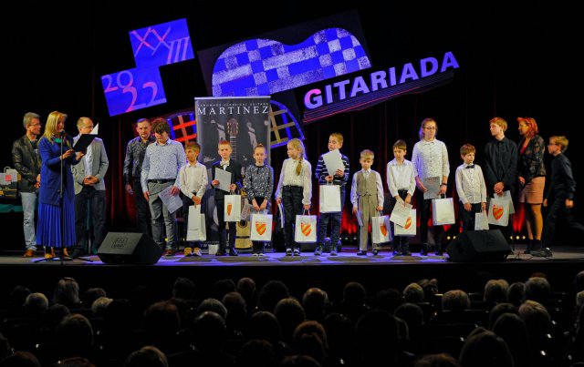 [FOTO] Gitariada za nami
