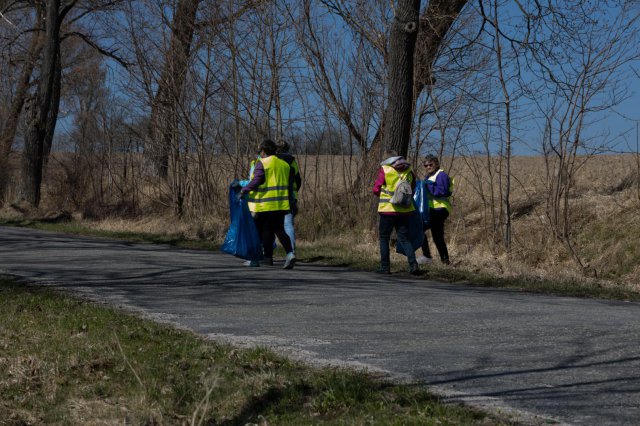 [FOTO] Akcja Sprzątanie świata w Szczytnej