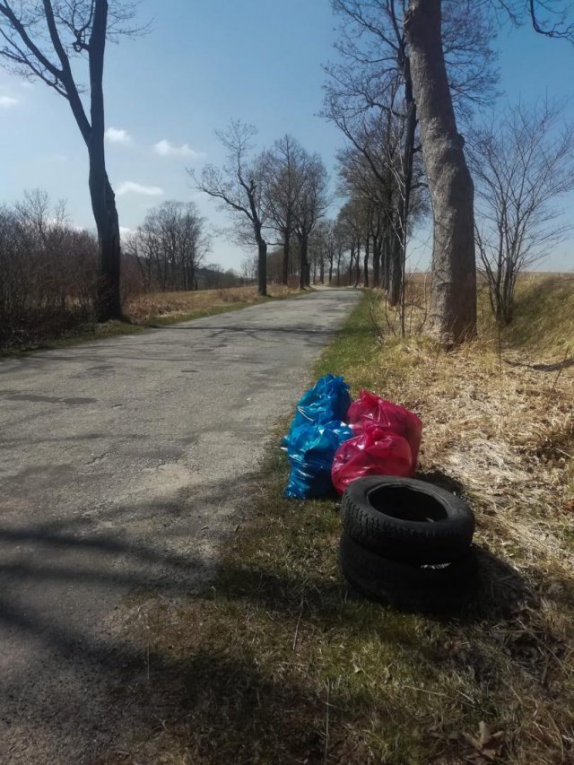 [FOTO] Akcja Sprzątanie świata w Szczytnej
