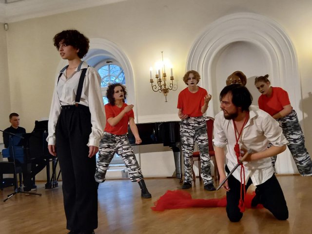 [FOTO] Premiera „Nie-boskiej komedii” grupy teatralnej „Dzikie koty