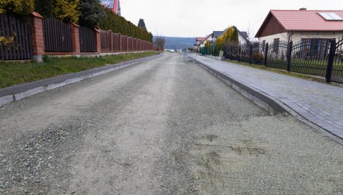 [FOTO] Inwestycje drogowe w gminie Szczytna. Które drogi zostaną przebudowane?