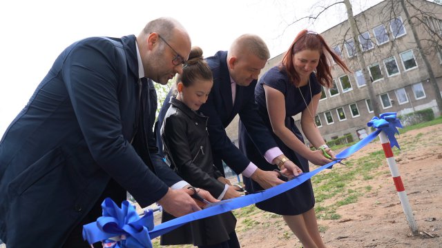 Podwórko Nivea przy Szkole Podstawowej nr 3 w Kłodzku oficjalnie otwarte 