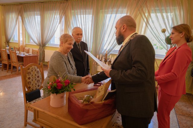 [FOTO] Maj przyniósł gminie Szczytna aż 3 przepiękne małżeńskie jubileusze