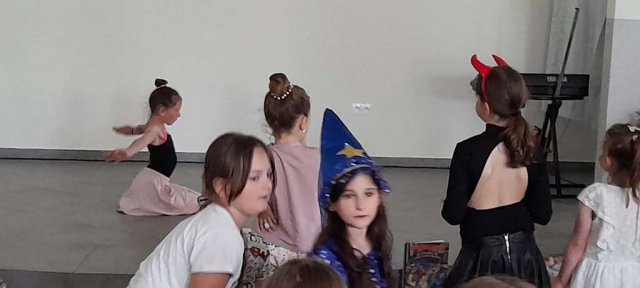 Baśniowy Przegląd Talentów z Andersenem w gminie Kłodzko [Foto]