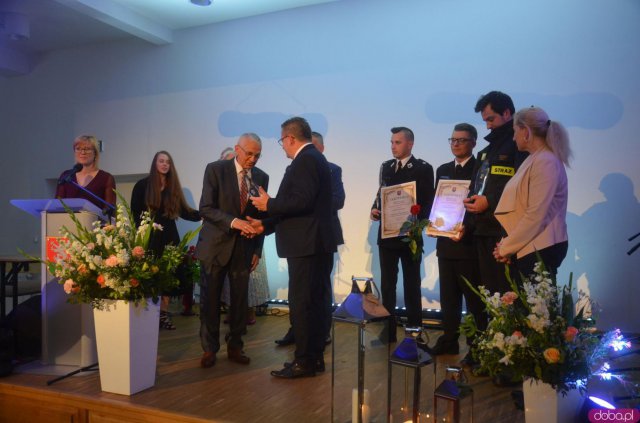 Podkowy Biznesu oraz Nagrody Roku Gminy Kłodzko Ranunculus Penicillatus wręczone! [Foto] 