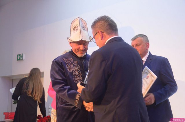 Podkowy Biznesu oraz Nagrody Roku Gminy Kłodzko Ranunculus Penicillatus wręczone! [Foto] 