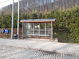 Nowe, stylizowane wiaty przystankowe w Jeleniowie [Foto]