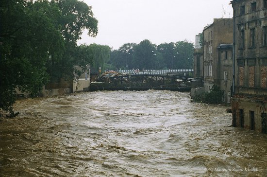 Mija 25 lat od powodzi 1000-lecia