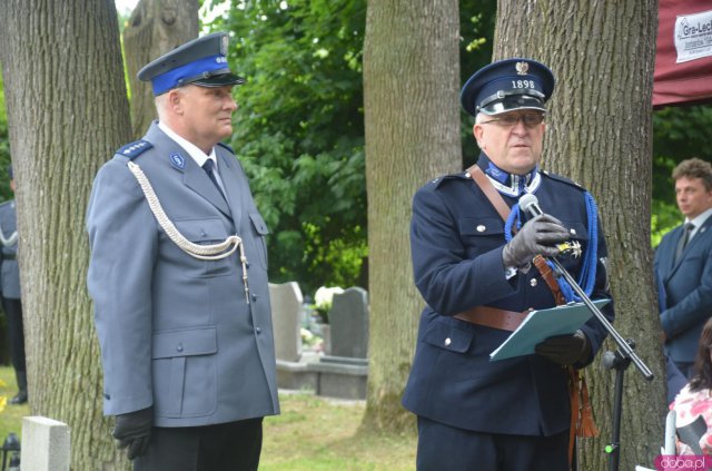 Uhonorowanie mogiły