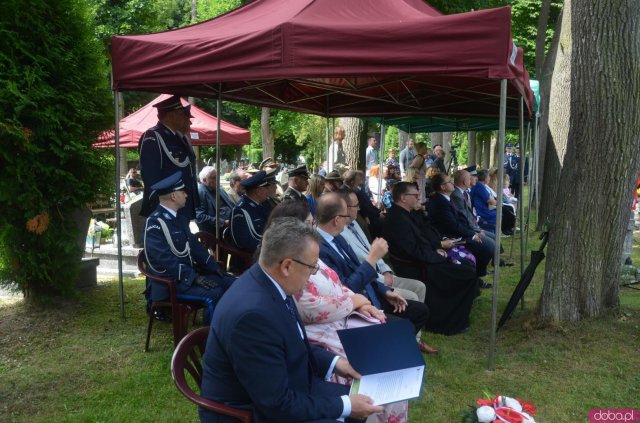 Uhonorowanie mogiły