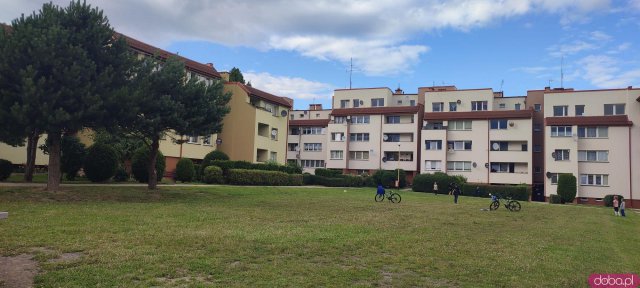 Płacimy spore pieniądze za czynsz, a teraz jeszcze te ogromne dopłaty. Mieszkańcy osiedla w Szczytnej żądają jasnych rozliczeń 