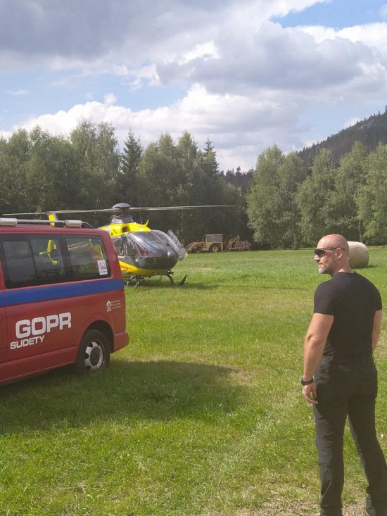 Wypadek w Górach Stołowych.12-latka wpadła w szczelinę [Foto]