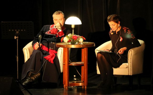 11.11.2022 Polanica-Zdrój, śpiewanie patriotyczne