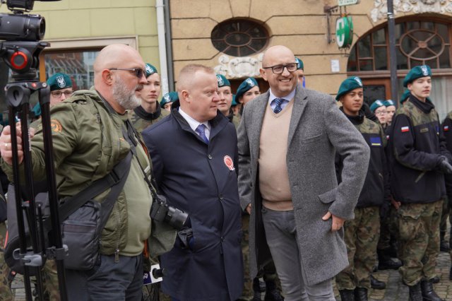 110 uczniów złożyło ślubowanie podczas obchodów Dnia Niepodległości [Foto]
