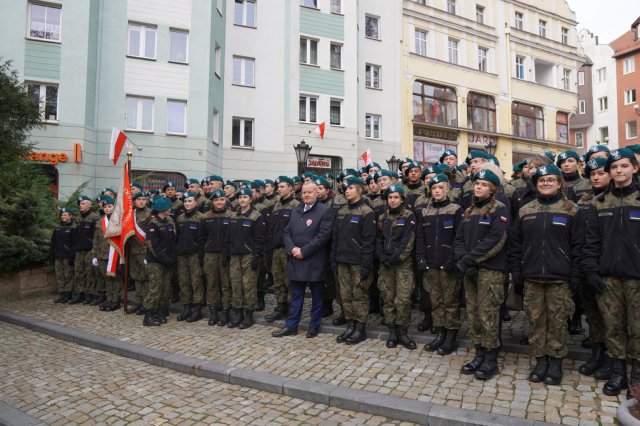 110 uczniów złożyło ślubowanie podczas obchodów Dnia Niepodległości [Foto]